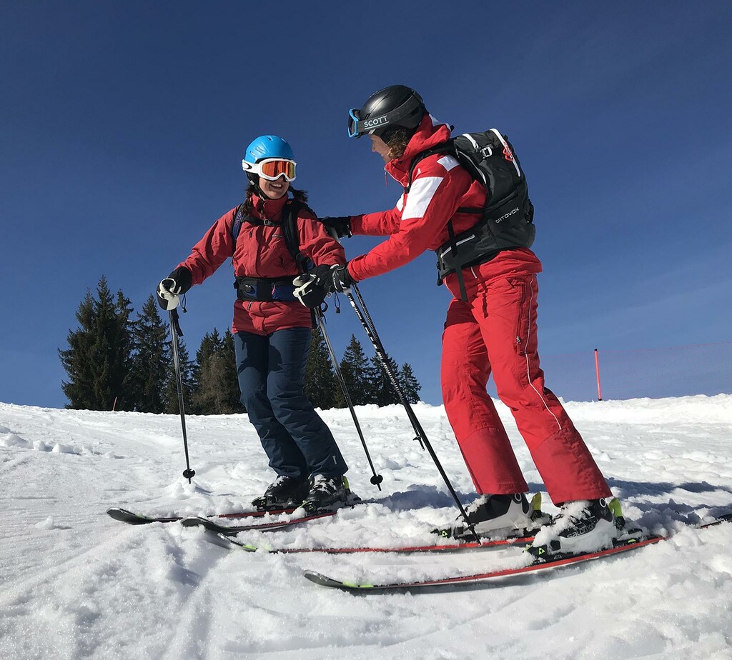 Uw eigen leraar geeft u ski-, snowboard- of langlaufles, afgestemd op wat u nodig heeft of wenst. – Skischule Alpbach